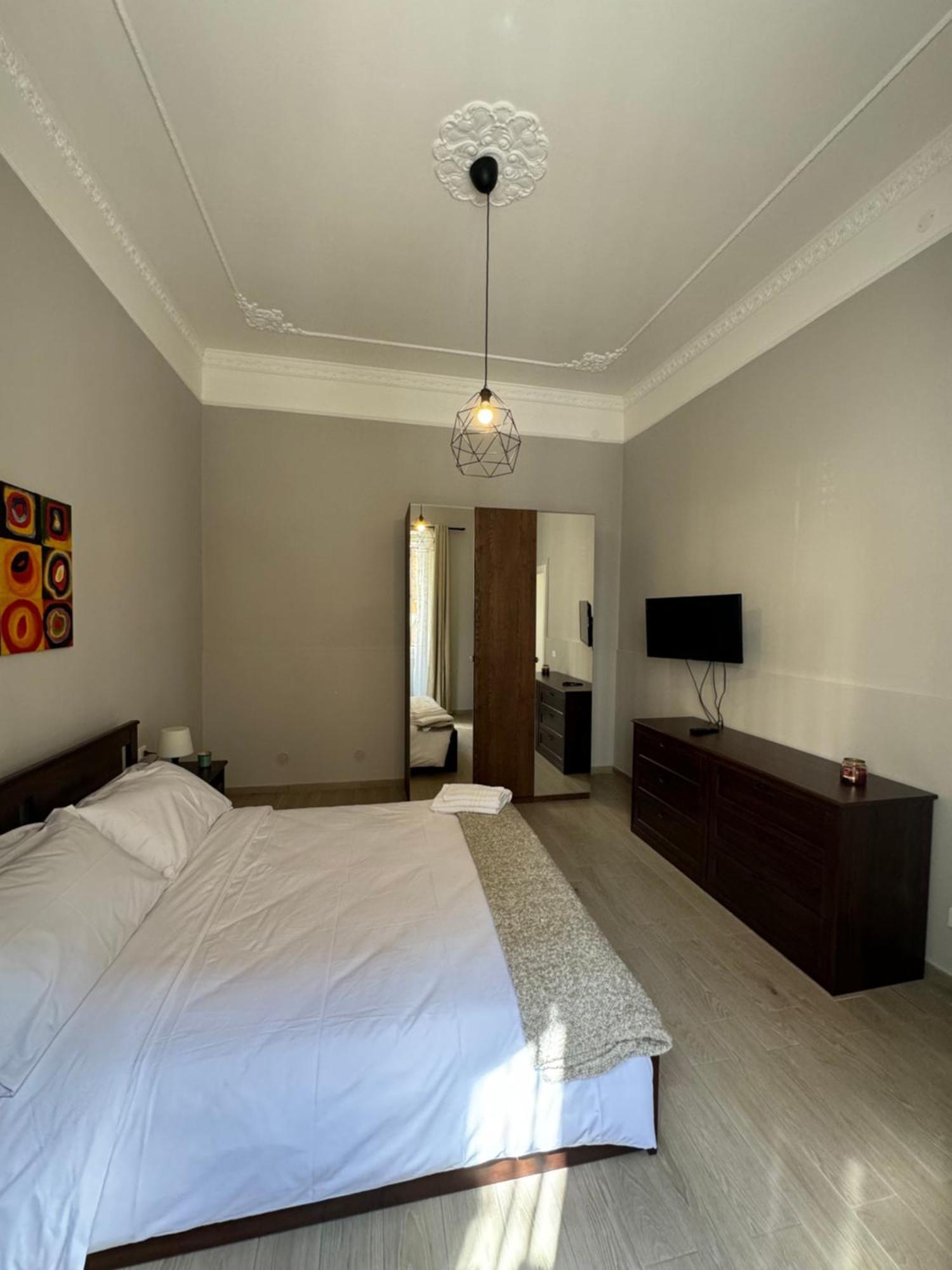 Villafranca Settantuno Apartments Palermo Exteriér fotografie